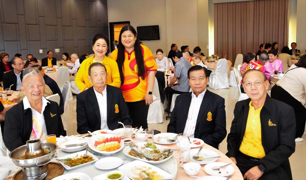 ยอดยิ่ง โสภณ, นิกร สุศิริวัฒนนนท์, กำธร วังอุดม, ชัยศักดิ์ อังค์สุวรรณ,ผาณิต พูนศิริวงศ์ และ กฤติญา เรืองเวช
