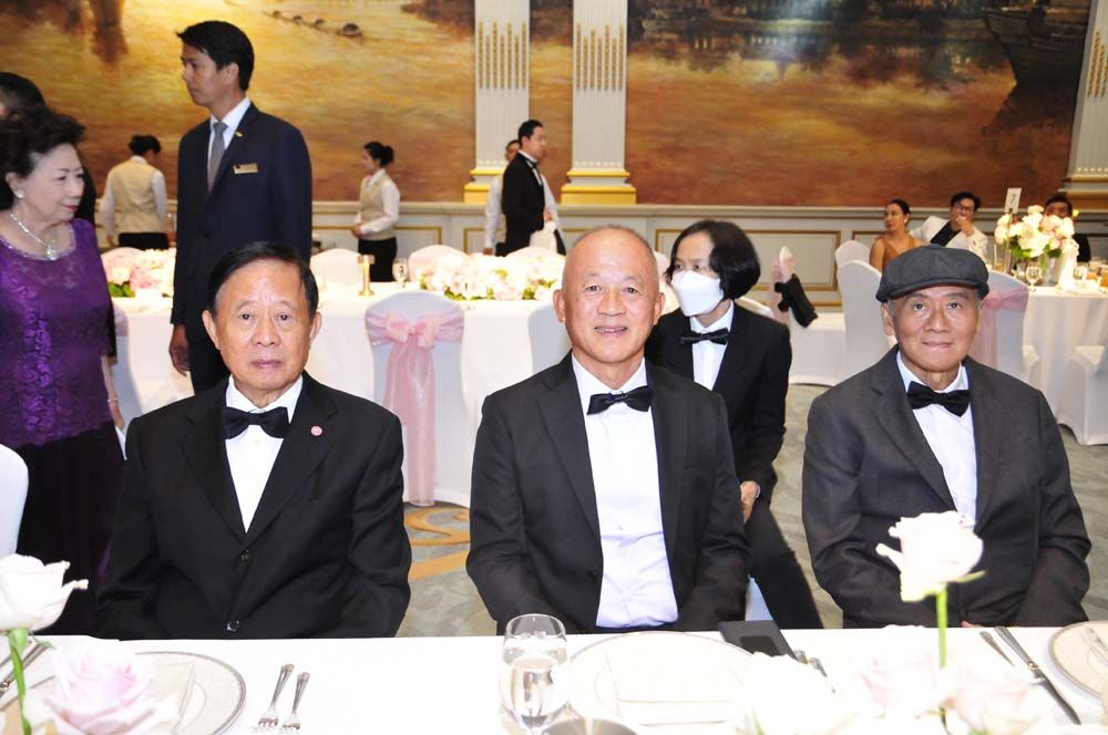 พ.ต.อ.โกวิท ไสวแสนยากร, พล.ต.อ.ภาณุ เกิดลาภผล และ พล.ต.ท.พีระพงศ์ ดามาพงศ์

