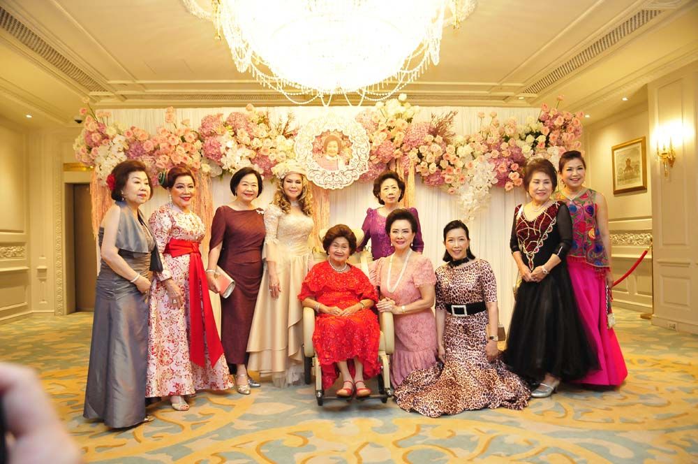 รัตนา จิระวุฒิโรจน์, นิศารัตน์ ทิพยศิริ, นิภานันท์ ชูพจน์เจริญ,พิไลลักษณ์ ชินสุภัคกุล และ สุมาลี อดิเรก