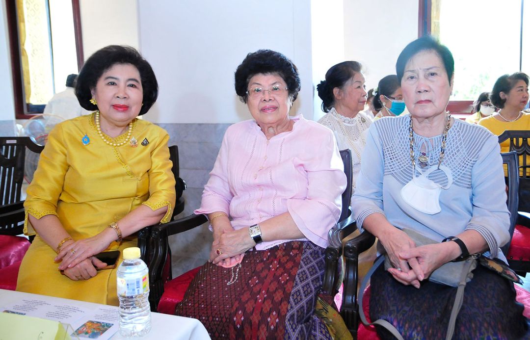 จันทิมา ทีปสุวรรณ และเพื่อน พร้อมด้วย ปานตา คุนผลิน

