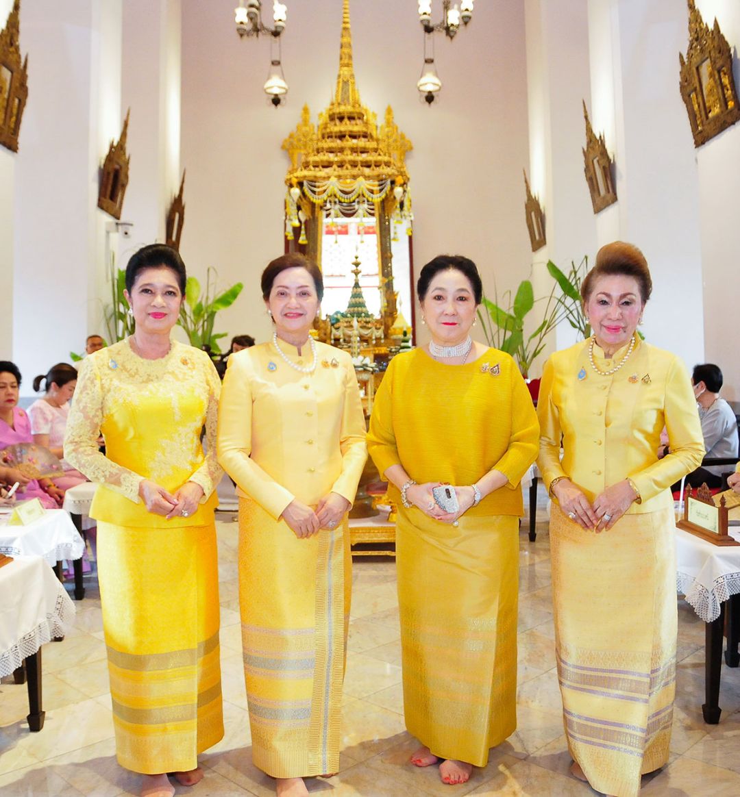 กรรมการสมาคมสตรีไทยฯ ฉัตรสุดา จันทร์ดียิ่ง, รักษา แสงภู่, ผาณิต พูนศิริวงศ์ และ เพ็ญศรี สุขเจริญผล


