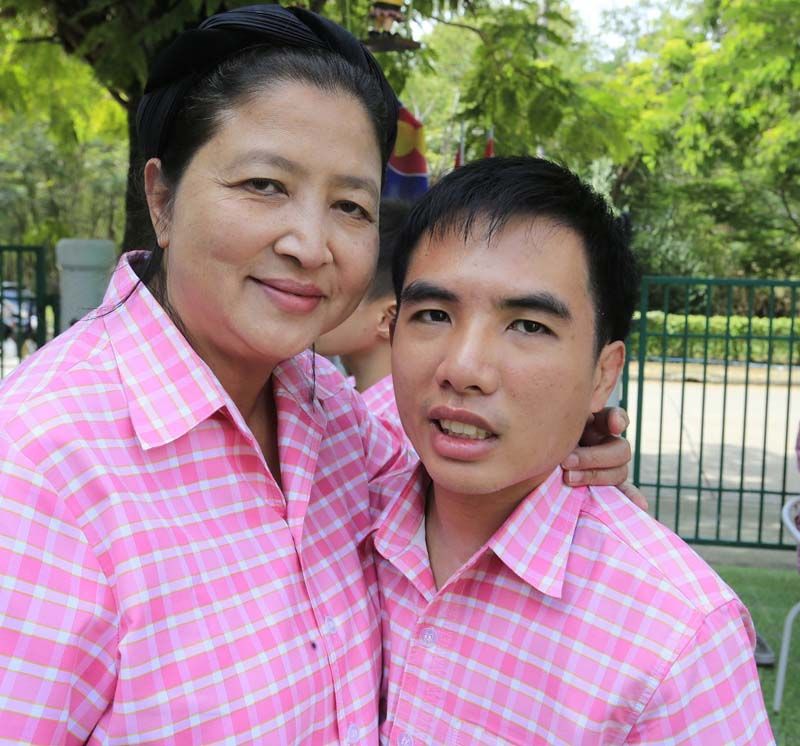 (ซ้าย) ดร.นภัสสร เสรีวงศ์

