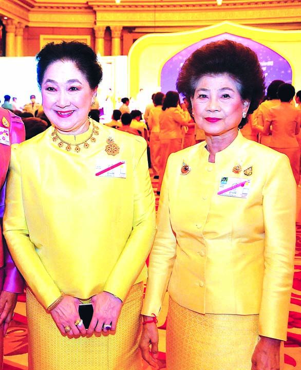 ผาณิต พูนศิริวงศ์ และ ชณิกา
เทศดนตรี