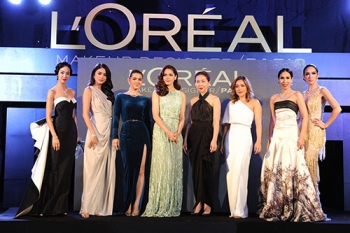 ‘ชมพู่-อารยา’ สวยเจิดจรัส พร้อมนำทีม 6 ควีนตัวจริง