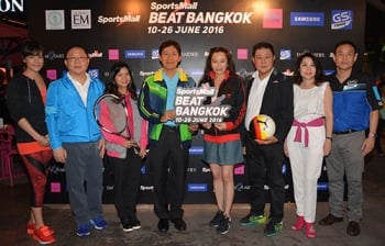 คิม-คิมเบอร์ลี่ นำทัพเหล่าคนดัง ร่วมกิจกรรมกีฬายิ่งใหญ่ใจกลางเมือง
