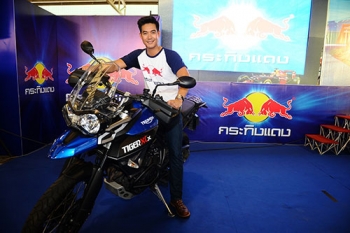 เวียร์-ศุกลวัฒน์ ขึ้นแท่นพรีเซ็นเตอร์ลูกผู้ชายตัวจริง
