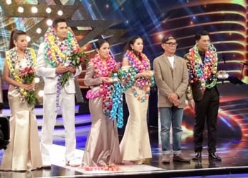 ‘นกน้อย บริพันธ์’ จัดเต็มเปิดตัว ‘ชุมทางดาวทอง’
