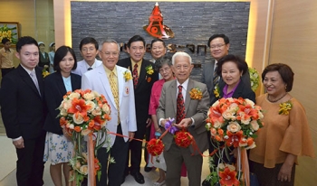 โรงพยาบาลธรรมศาสตร์เฉลิมพระเกียรติ เปิดศูนย์ต้อกระจก ศูนย์หัวใจ และงานการพยาบาลผู้ป่วยระยะสั้น