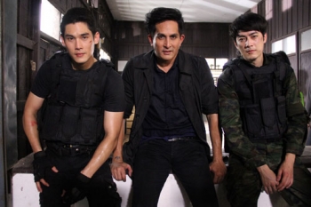 รูดม่าน ‘ล่าดับตะวัน’ สุดมันส์ ‘พีท-กันต์-ฟิล์ม’ บู๊ระห่ำส่งท้าย