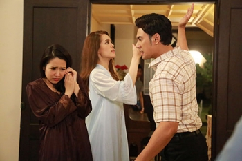 ‘นก-อุษณีย์’ ดี๊ด๊า ‘เกรซ’ กลับเรือน ‘จั๊กจั่น’ ถึงขั้นจ๋อยได้เวลา ‘อีซ่อนกลิ่น’ รับกรรม