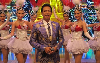 ‘อุ้ม-สุรชาติ’ ยกขบวนเพลงเก๋าประเดิมเปิดซีซั่น ‘งานวัด’
