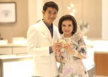 แม่ลูกคนดังร่วมเอ็กซ์คลูซีฟเวิร์กช็อป บอกรักแม่ด้วยแบรนด์ดังระดับโลก