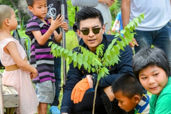 ‘โหน-ธนากร’ชวนน้องๆ บ้านโฮมฮักจัดกิจกรรมทำดี