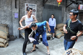 ‘ปันปัน’โดนฉุด!! กลางสลัม ‘พ้อยท์’โดดป้อง ใน‘สลักจิต’