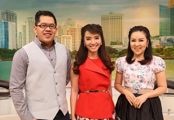 ‘เอ-หลี่แช-ก้อน’ 3 ผู้ประกาศทุบสถิติ อ่านข่าวเช้า ยาวนานที่สุด