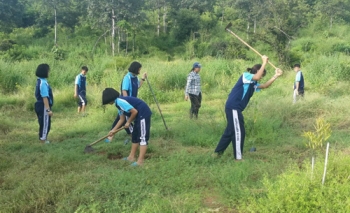 ปิดเทอมไปปลูกป่า! นร.อุทัย-ชัยนาทจิตอาสาร่วมทำกิจกรรม