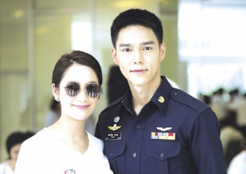 บูม-แม็กกี้ นำทีมบวงสรวงละครเทิดพระเกียรติ  ‘ฝายน้ำใจ’ กักเก็บรักไว้ ไม่แห้งจากดิน