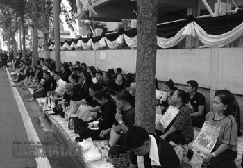 สนธิกำลังเตรียมพร้อมเส้นทางจราจร ในการเชิญพระบรมศพ