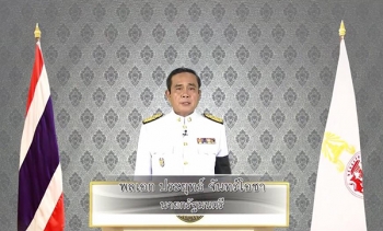 \'พระบรมฯ\'โปรดเกล้าฯ \'นายกฯ-พล.อ.เปรม\'เข้าเฝ้าฯ