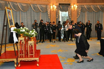 ทอ.จัดรถรับ-ส่งฟรีตลอดเส้นพหลฯ พร้อมน้อมนำพระราชดำรัสมาปฏิบัติ