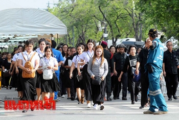 \'สมเด็จพระบรมฯ\'ทรงรับสั่ง ให้แพทย์ทหารดูแลปชช.