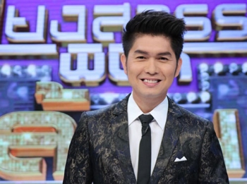 ‘กุ้ง-สุธิราช’ สำนึกรักบ้านเกิด สร้าง ‘แพของพ่อ’ ให้ประชาชนได้ใช้ประโยชน์
