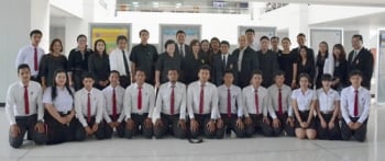 รายงานพิเศษ : ปรับเปลี่ยนโฉมหน้าประเทศไทยยุคใหม่ คนรวยจะเหมือนเดิม คนชั้นกลางจะลงระดับล่าง และคนชั้นล่างจะตกขอบ