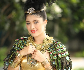 ‘โซฟี่ อัปสรศิริ’ ชวนคนดูตอนจบ ‘นางฟ้าเปื้อนฝุ่น’