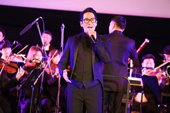 ‘เบิร์ด-ธงไชย’ขับกล่อมเพลง เปิดรอบกาลา ‘พรจากฟ้า’สุดยิ่งใหญ่