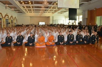 ผบ.ทบ.เป็นประธานอุปสมบทหมู่ ถวายเป็นพระราชกุศลในหลวงร.9