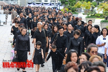 สรุปยอดปชช.เข้าสักการะพระบรมศพ รวม45วันกว่า1.7ล้านคน