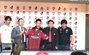 “ธีราทร”เปิดตัวร่วมทัพโกเบ-ลั่นไม่ทำให้คนไทยผิดหวัง (ชมคลิป)