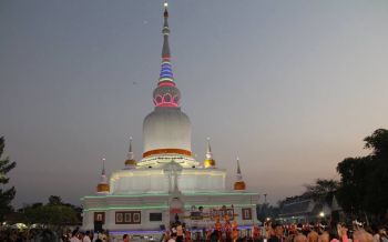 ชวนเที่ยวนมัสการพระบรมธาตุนาดูน จ.มหาสารคาม 24 ก.พ.- 4 มี.ค.61