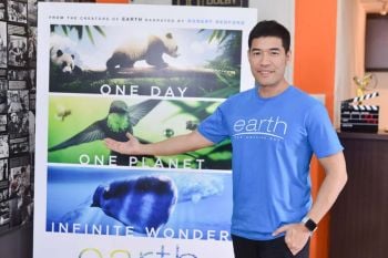 \'วู้ดดี้\'อินสุดพากย์เสียงไทยให้\'เอิร์ธ : 1 วันมหัศจรรย์สัตว์โลก\'  ตามรอย\'โรเบิร์ต เรดฟอร์ด-เฉินหลง\'