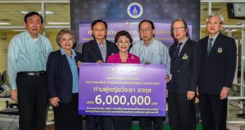 จิตอาสาสร้างความสุข  มอบรอยยิ้มให้ผู้ป่วยรพ.รามาธิบดี