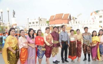 ฟีเว่อร์!ชาวย่าโมรณรงค์แต่งชุดไทย ตามรอยแม่หญิงการะเกด -ท่านพี่หมื่น