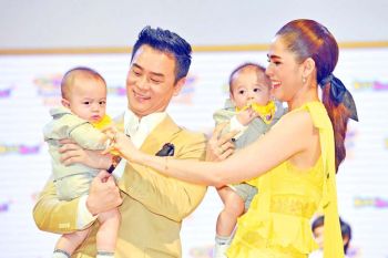 ‘ชมพู่-อารยา’ โชว์วิถีแม่ลูกอ่อน