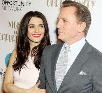 Hollywood stars : 15 เมษายน 2561