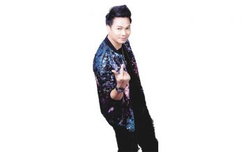 แมน-มณีวรรณ ชวนเด้งเด้าหน้า