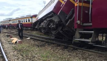 รถไฟตกรางที่หัวลำโพง ไร้เจ็บ/ทำขบวนเข้า-ออกกรุงเทพล่าช้า
