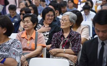 อึ้ง! สถิติคนแก่ลื่นล้มวันละ3คน สสส.จับมือจุฬาฯ เปิดศูนย์รองรับสังคมสูงวัย