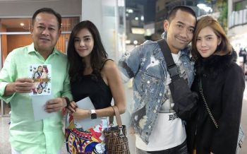 ได้ฤกษ์แล้ว! \'อุ้ม ลักขณา\'ควง\'บอล\'เดินสายแจกการ์ดแต่งงาน