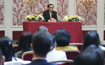 นายกฯเผย\'ในหลวง\'อยากเห็นบ้านเมืองสงบเรียบร้อย-ฝากดูแลปชช.