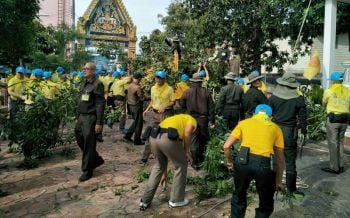 หน่วยราชการในพระองค์-ปชช.จิตอาสาร่วมทำกิจกรรมบำเพ็ญสาธารณประโยชน์