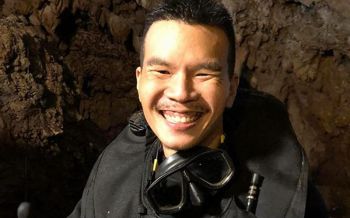 กลับมาด่วน! พี่หมอภาคย์อยู่ไหน? มีคนรอลายเซ็นต์