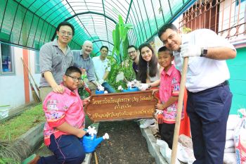 ผู้บริหารจิตอาสามอนเดลีซทั่วโลก  สร้างสุขหรรษาให้เด็กไทยใส่ใจอาหารเช้า