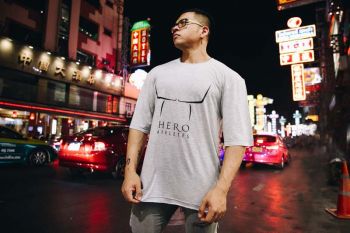 ‘บีเจ ยีนส์’ปล่อยคอลเลคชั่น‘Fearless Grey’  แฟชั่นสุดคูล เอาใจหนุ่ม-สาวนักกีฬา
