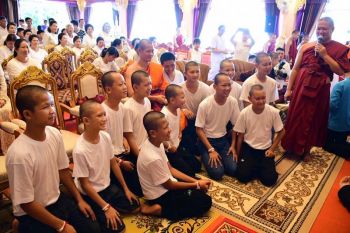 จิตแพทย์ชี้ต้องเฝ้าระวังจิตใจ \'หมูป่าติดถ้ำ\' เข้มข้นเป็นปี หวั่นพายุข้อมูลบั่นทอนจิตใจ