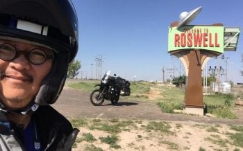 2 ล้อ บนโลกเบี้ยว ..Roswell, USA : \'ใช้ ดอนคิง\' มนุษย์ประหลาด แย่งมนุษย์ต่างดาวกินไก่