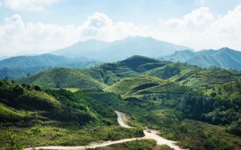 จุดชมวิวไทย-พม่า ‘เนินช้างศึก’ สถานที่ท่องเที่ยวใกล้กรุงเทพฯ